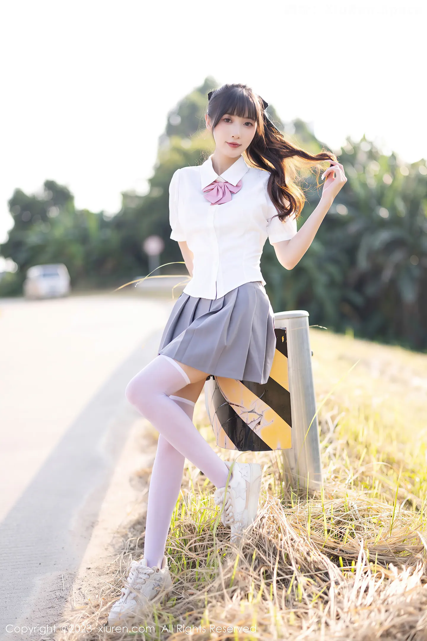 图片[5]-[XiuRen秀人网]VOL.7771 模特林星阑性感白T配灰短裙露白色蕾丝内衣秀曼妙身姿诱惑写真83P-秀人网官方网站